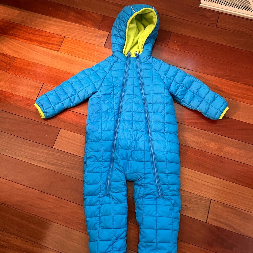 Snozu 24mo blue and lime green fleece lined snow suit